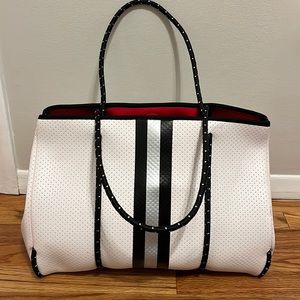 NWOT Haute Shore Greyson Midtown Tote